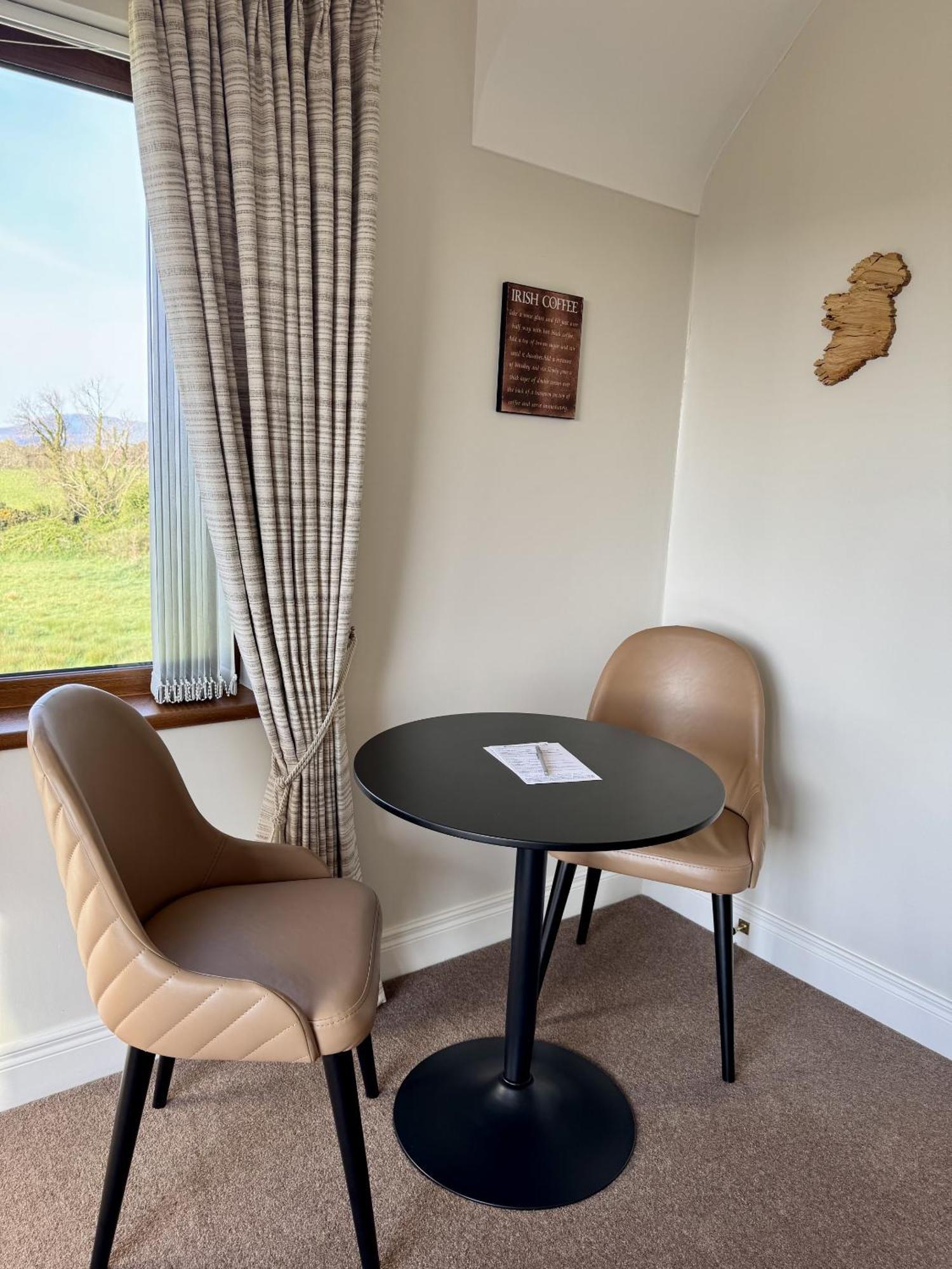 Mourne Country House Bed And Breakfast Kilkeel Szoba fotó